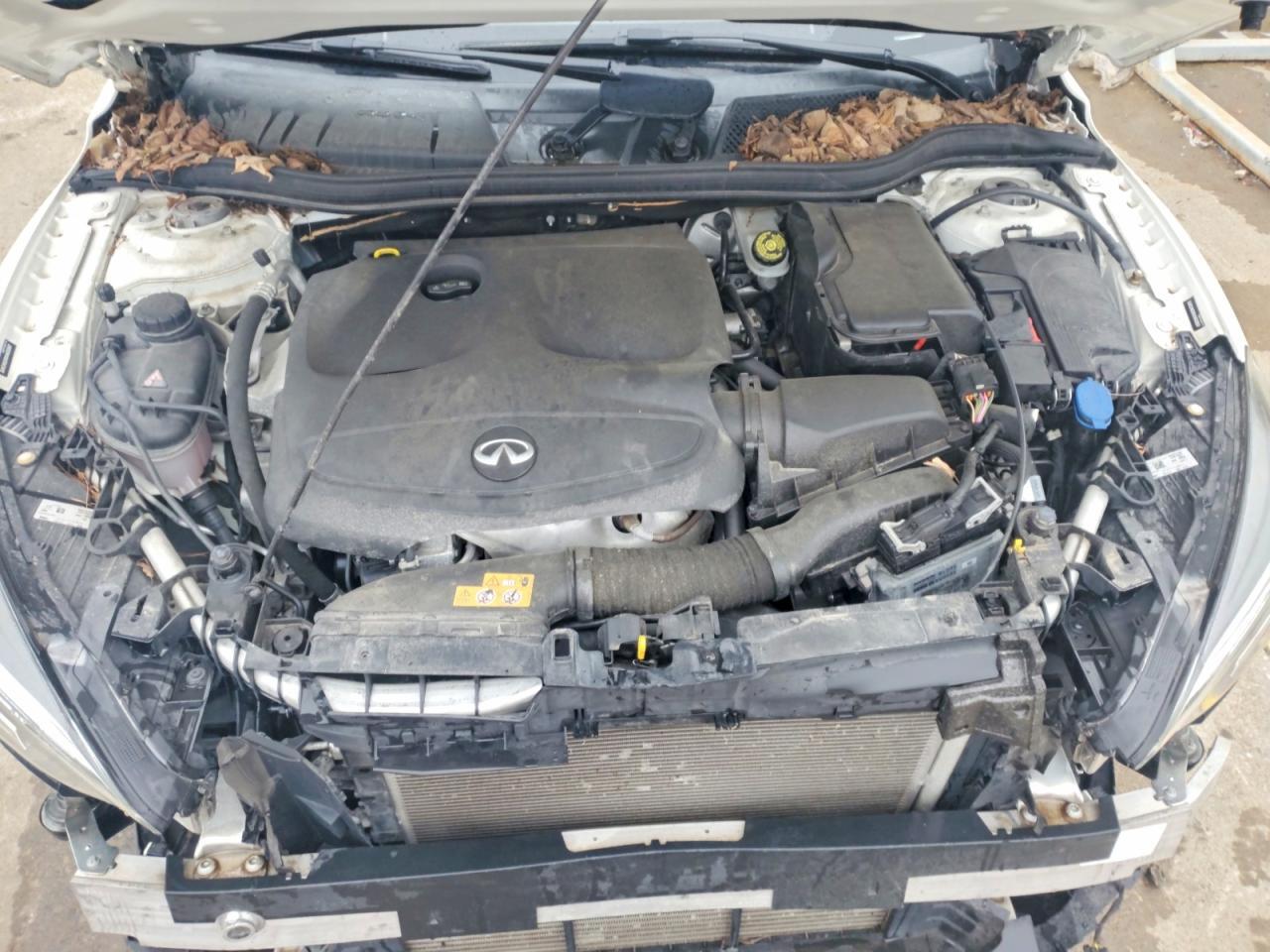 2017 INFINITI QX30 PREMIUM — Фото 12 из 13