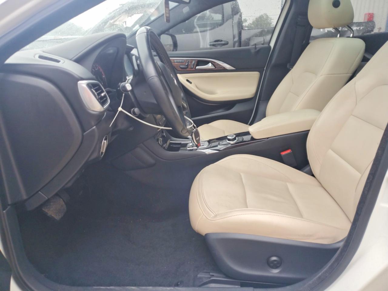 2017 INFINITI QX30 PREMIUM — Фото 7 из 13
