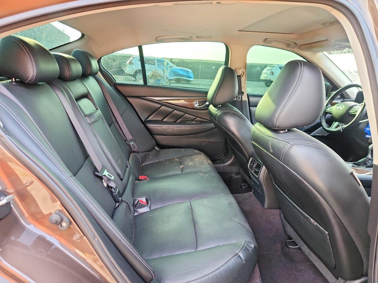2017 INFINITI Q50 3.0T PREMIUM — Фото 10 из 12