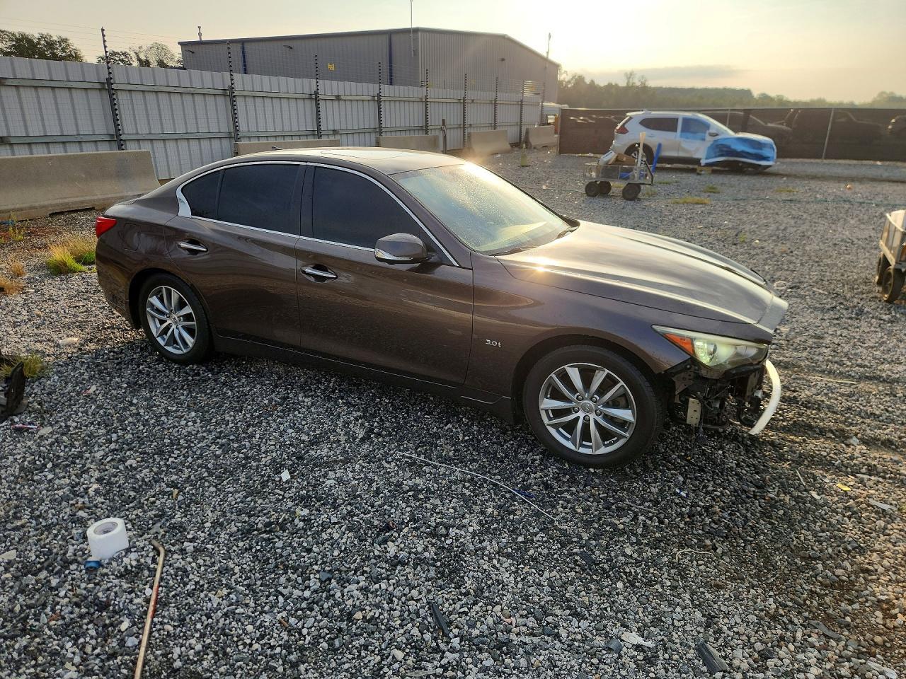 2017 INFINITI Q50 3.0T PREMIUM — Фото 4 из 12