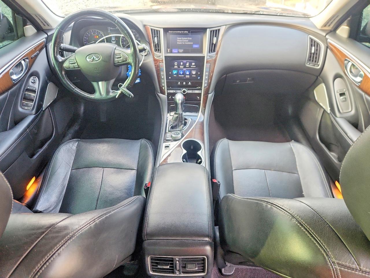 2017 INFINITI Q50 3.0T PREMIUM — Фото 8 из 12
