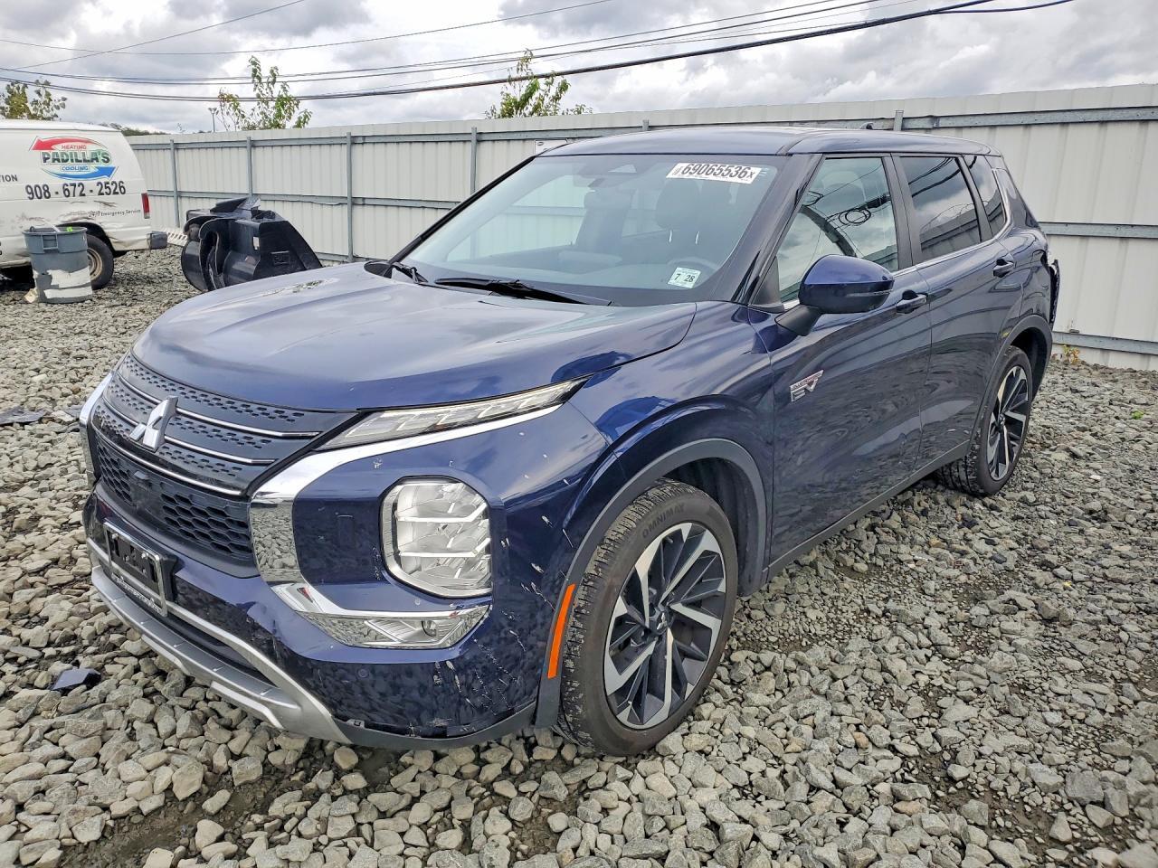 2023 MITSUBISHI OUTLANDER SE