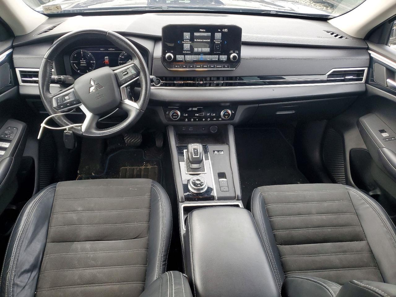 2023 MITSUBISHI OUTLANDER SE — Фото 8 из 12