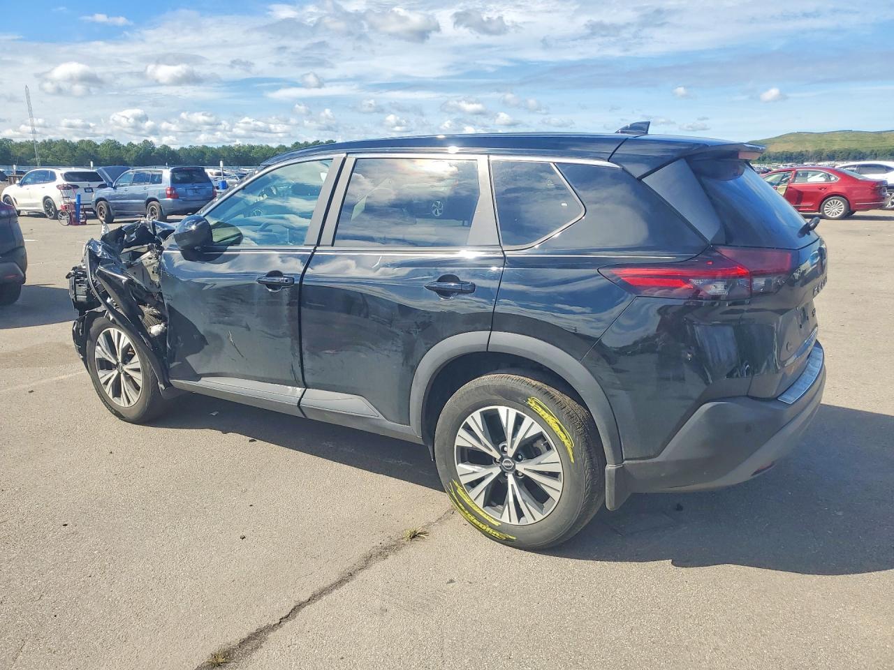 2023 NISSAN ROGUE SV — Фото 2 из 13