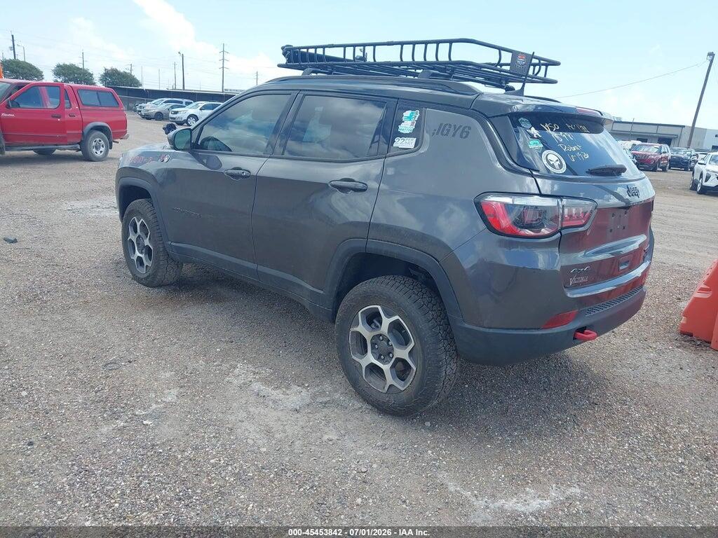 3C4NJDDB9NT208975 2022 JEEP COMPASS photo no. 3