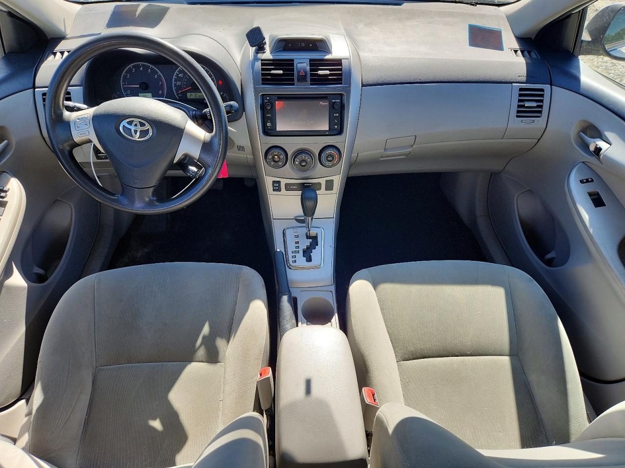 2013 TOYOTA COROLLA LE — Фото 8 из 12