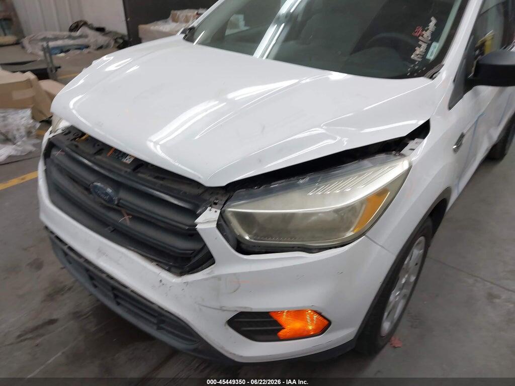 1FMCU0F70HUB05272 2017 FORD ESCAPE photo no. 6