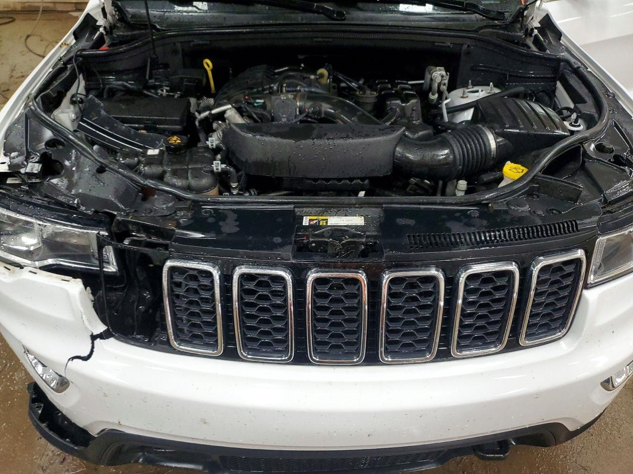 2018 JEEP GRAND CHEROKEE LAREDO — Фото 12 из 13