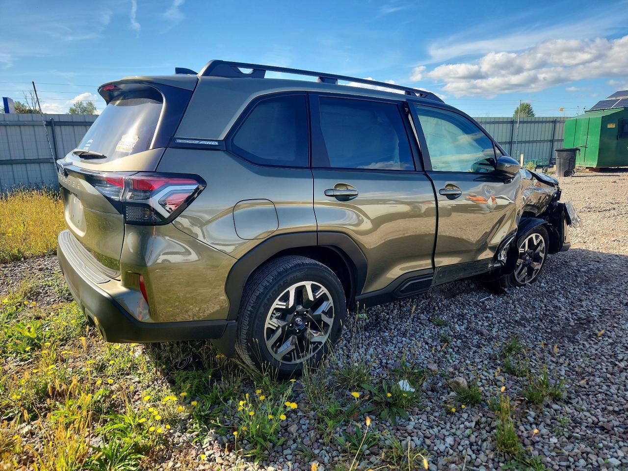 2025 SUBARU FORESTER PREMIUM — Фото 3 из 13