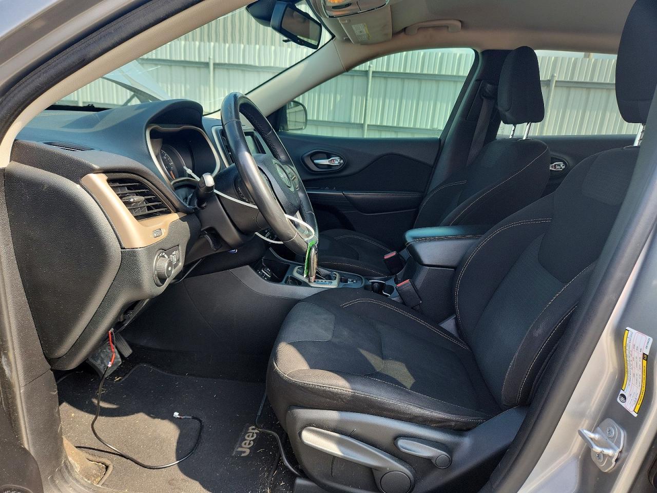 2016 JEEP CHEROKEE LATITUDE — Фото 7 из 13