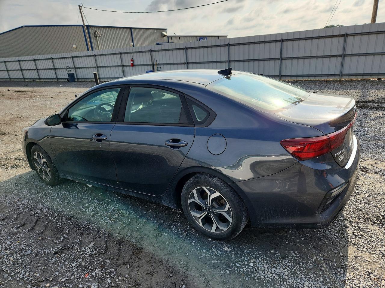 2019 KIA FORTE LXS — Фото 2 из 12
