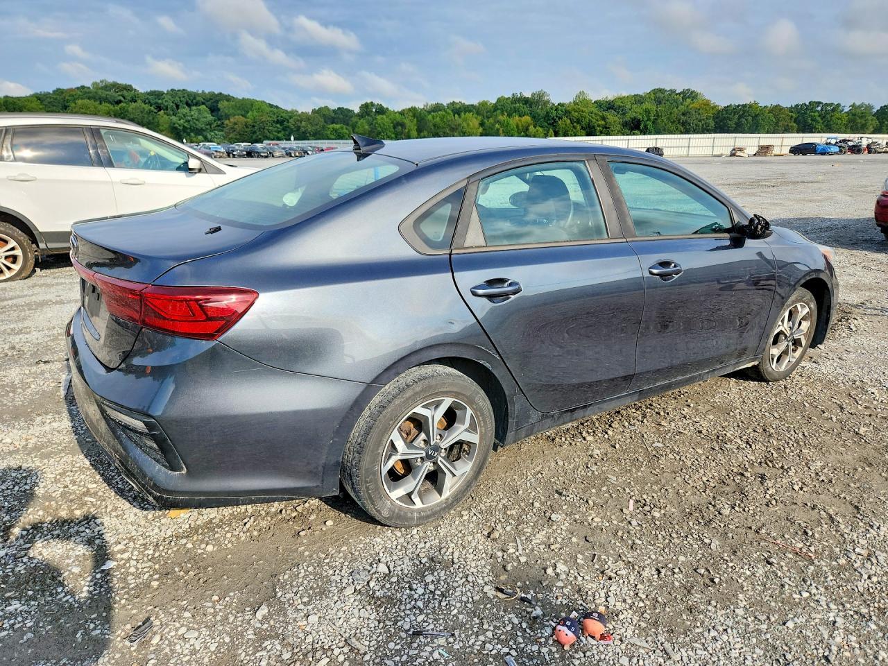 2019 KIA FORTE LXS — Фото 3 из 12