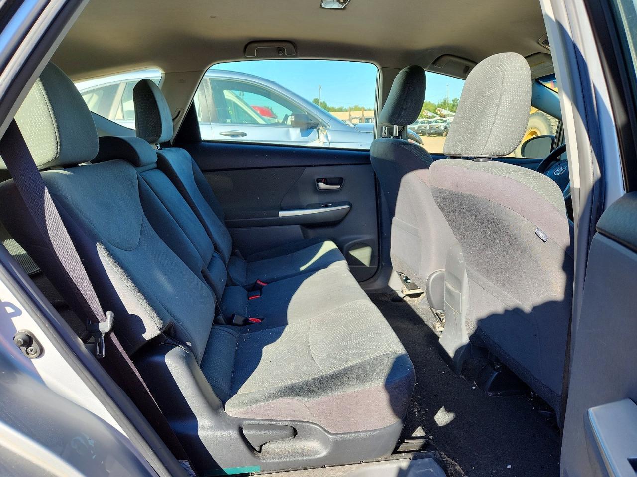 2014 TOYOTA PRIUS V THREE — Фото 11 из 13
