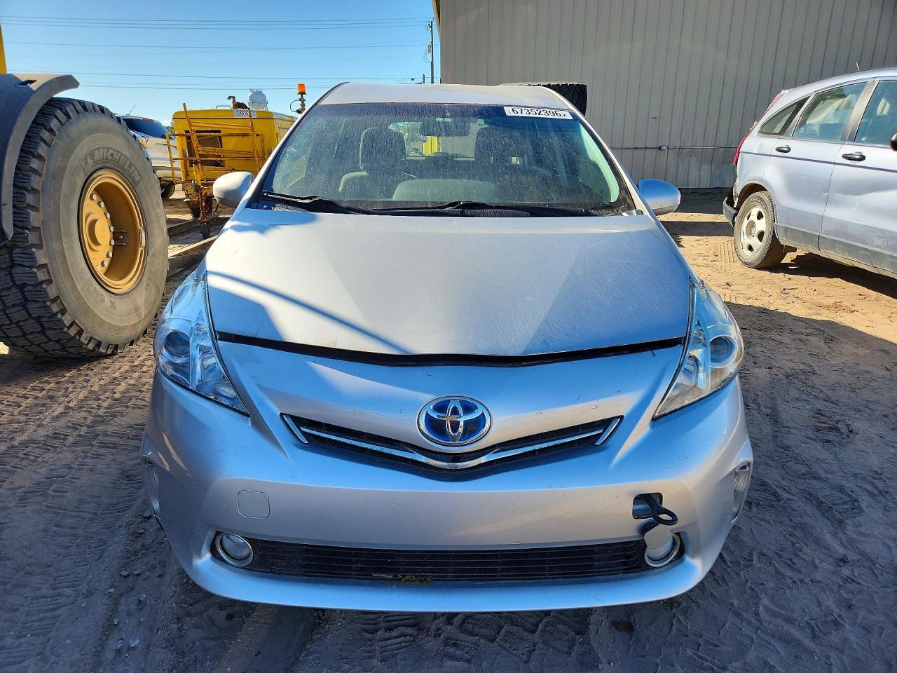 2014 TOYOTA PRIUS V THREE — Фото 5 из 13