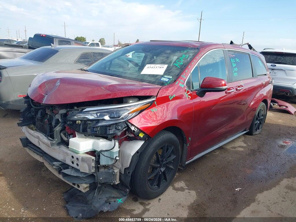 5TDESKFC0RS130772 2024 TOYOTA SIENNA photo no. 2