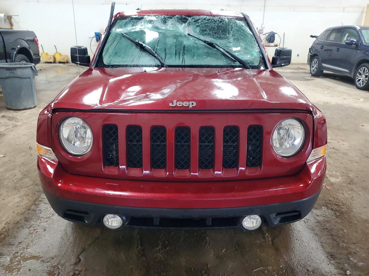 2016 JEEP PATRIOT LATITUDE — Фото 5 из 13