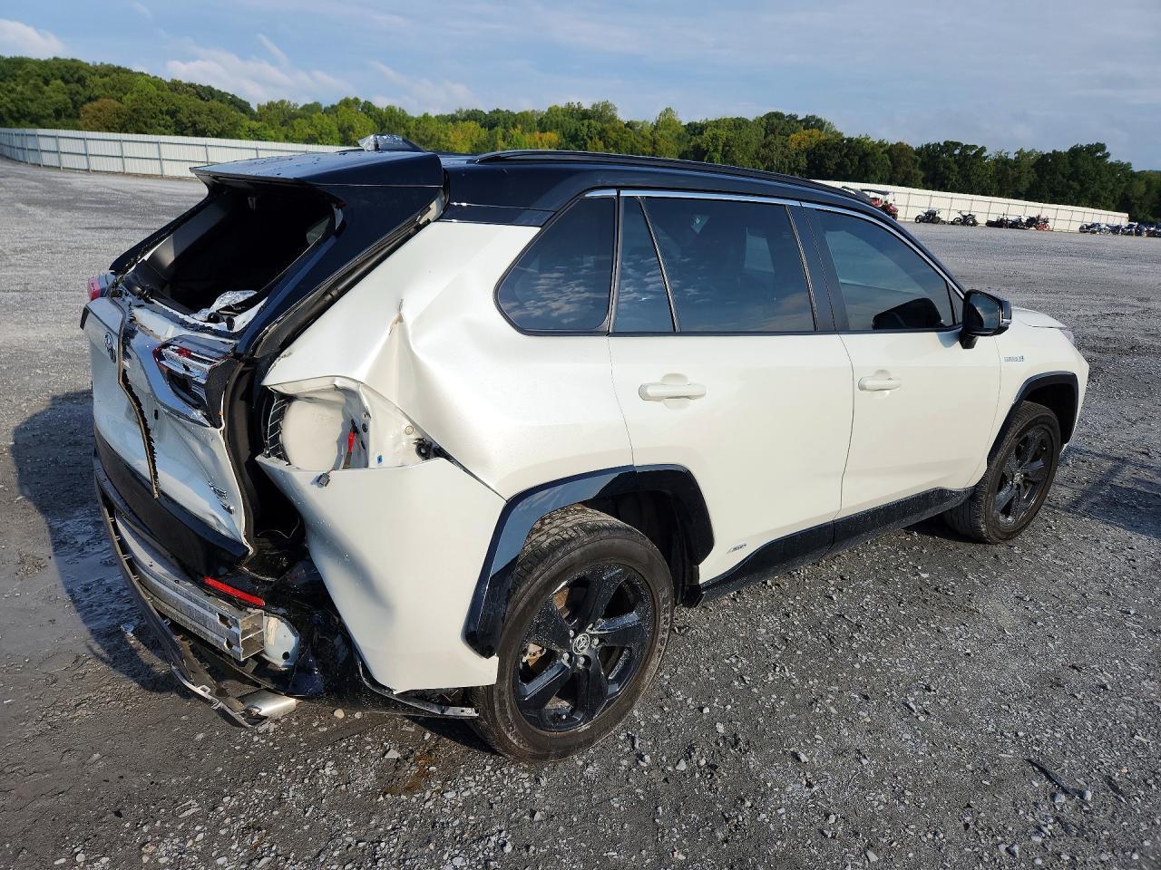 2021 TOYOTA RAV4 XSE — Фото 3 из 13