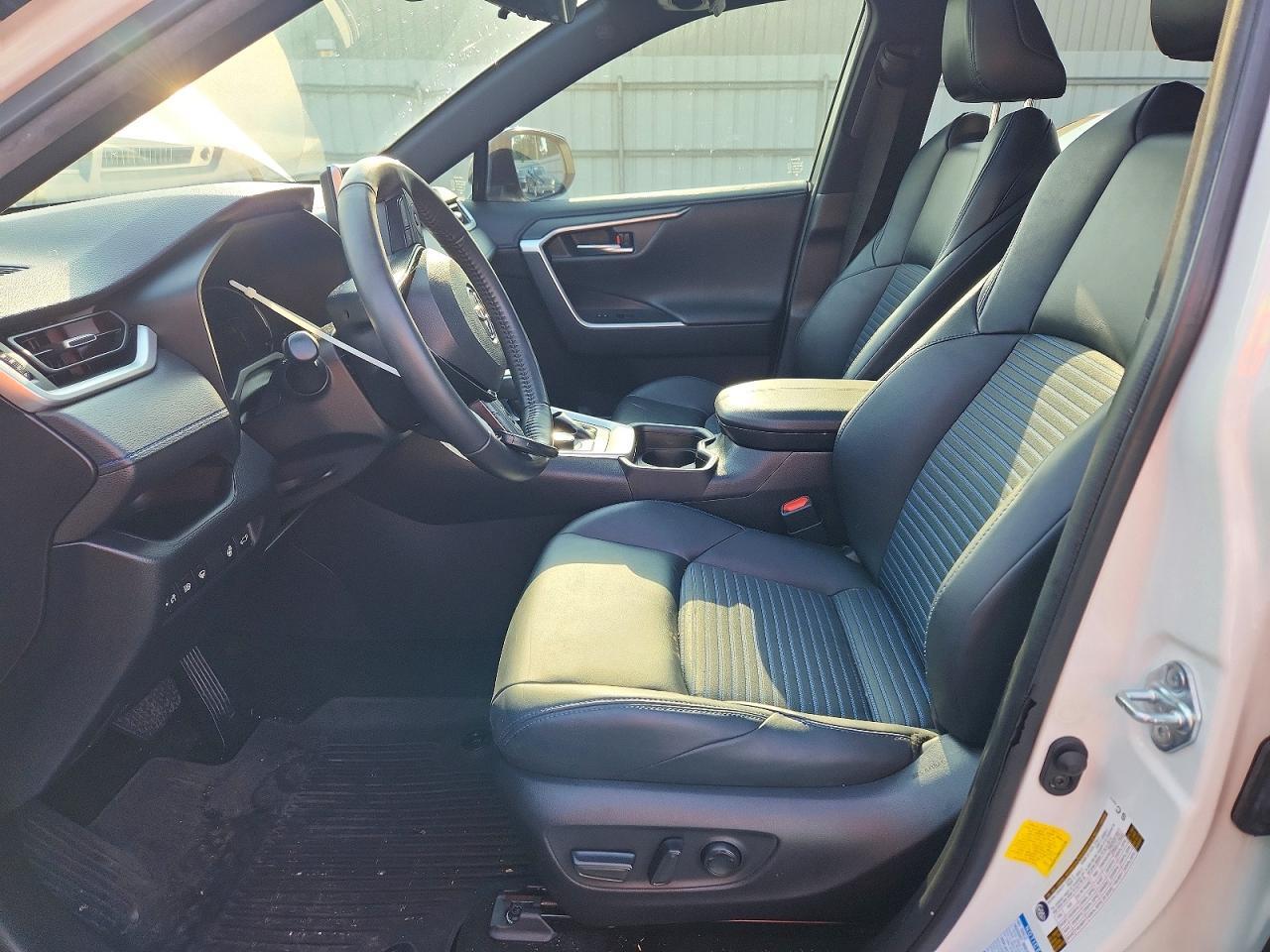 2021 TOYOTA RAV4 XSE — Фото 7 из 13