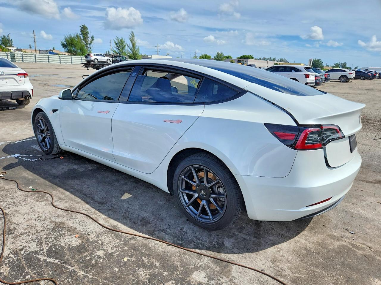 2023 TESLA MODEL 3 — Фото 2 из 12