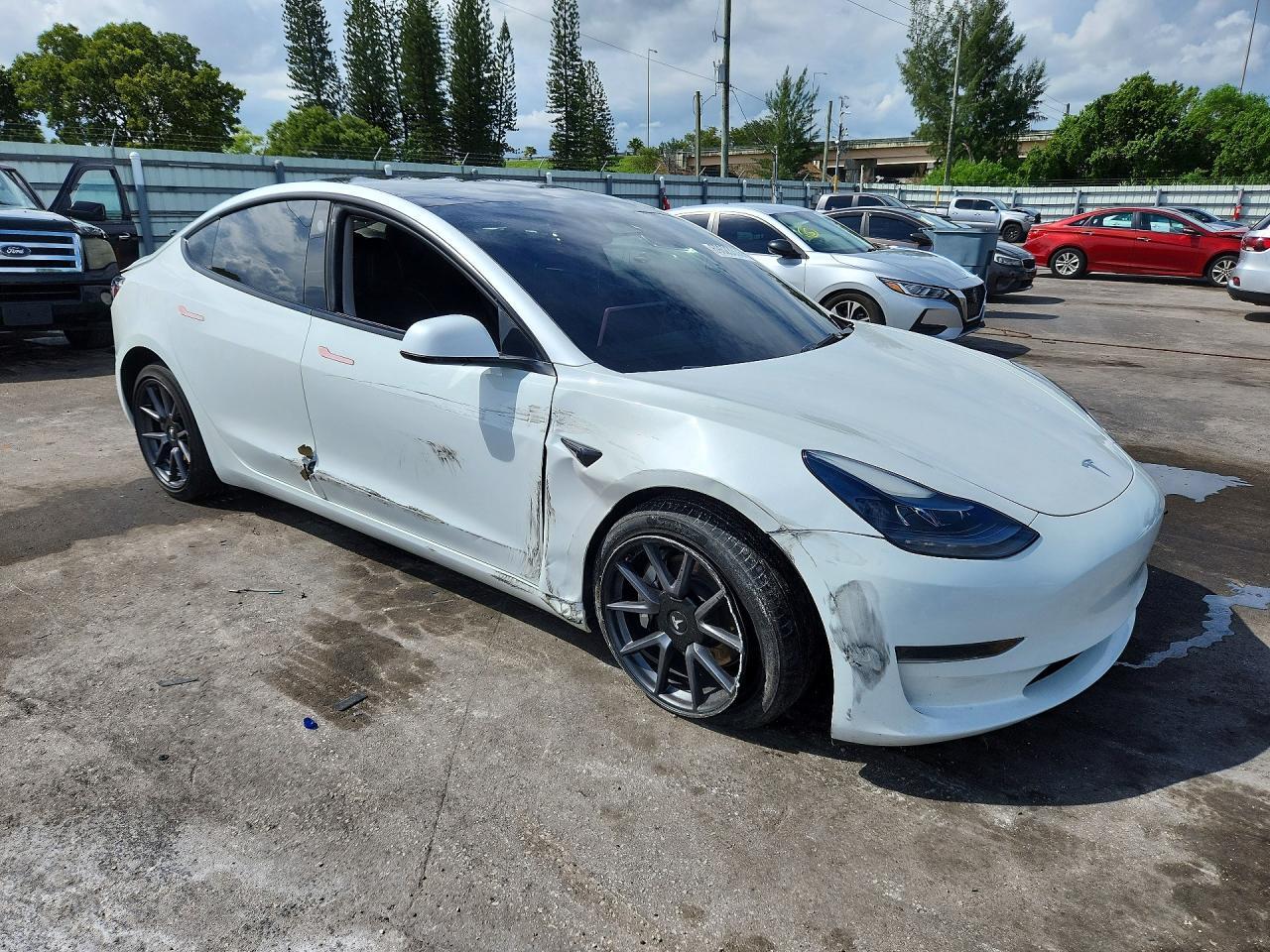 2023 TESLA MODEL 3 — Фото 4 из 12