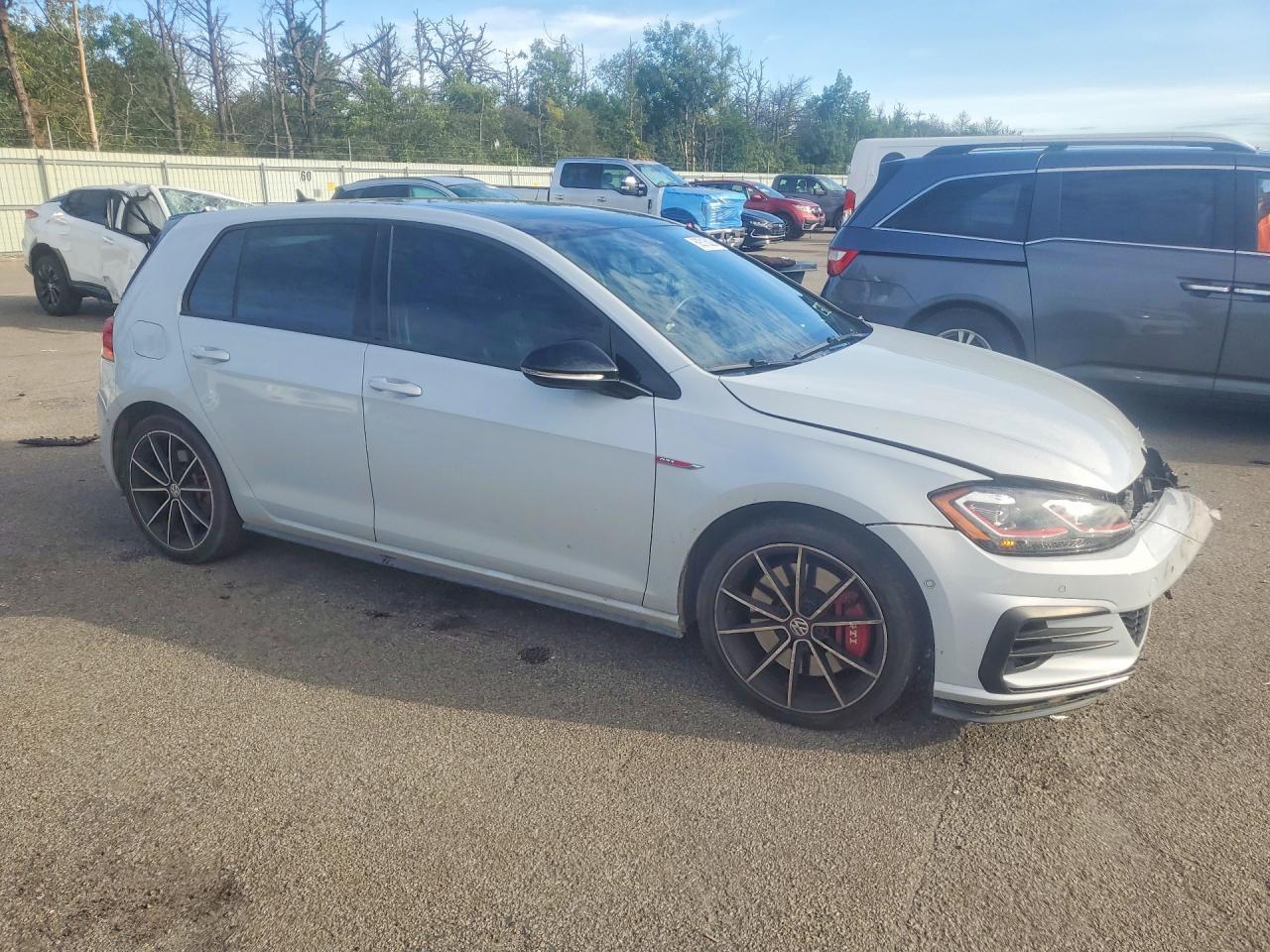 2021 VOLKSWAGEN GTI S — Фото 4 из 12