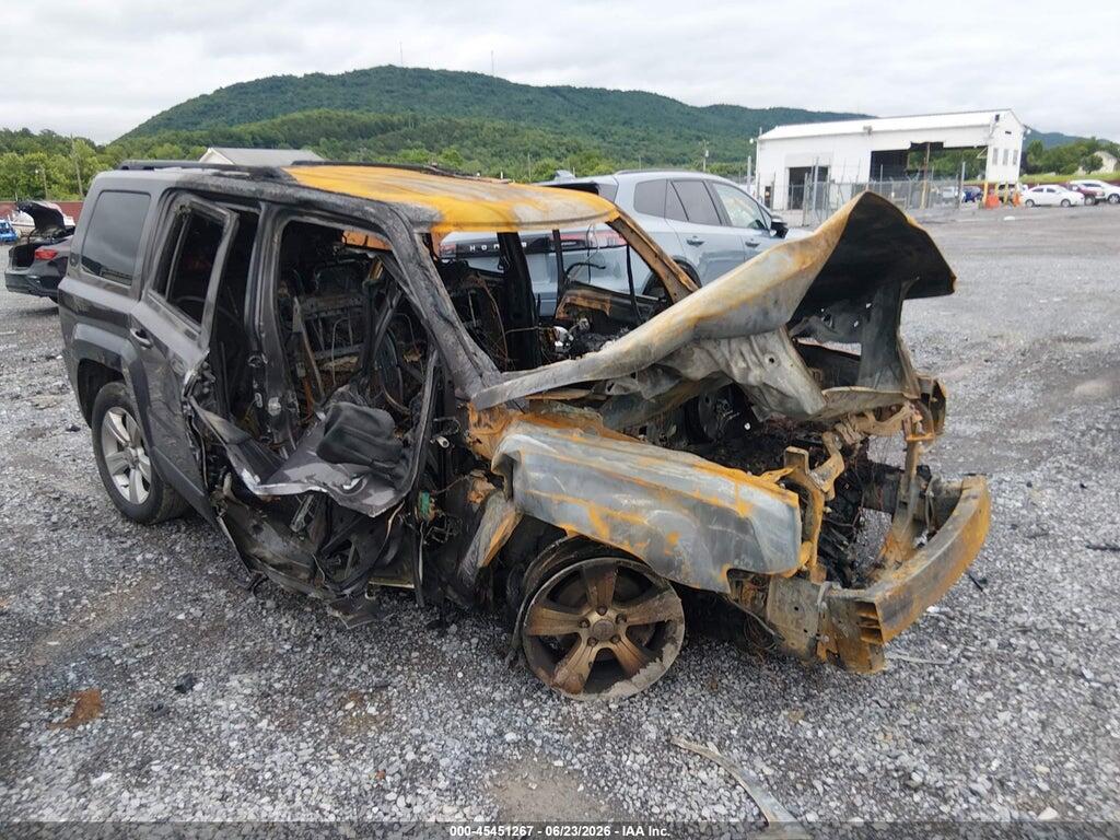 1C4NJRBB0FD385809 2015 JEEP PATRIOT photo no. 1