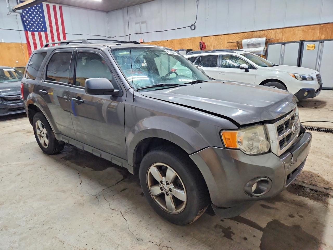2009 FORD ESCAPE XLT — Фото 4 из 13