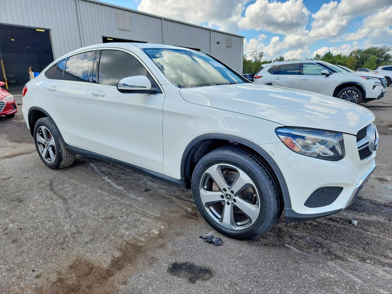 2018 MERCEDES-BENZ GLC COUPE 300 4MATIC — Фото 4 из 13