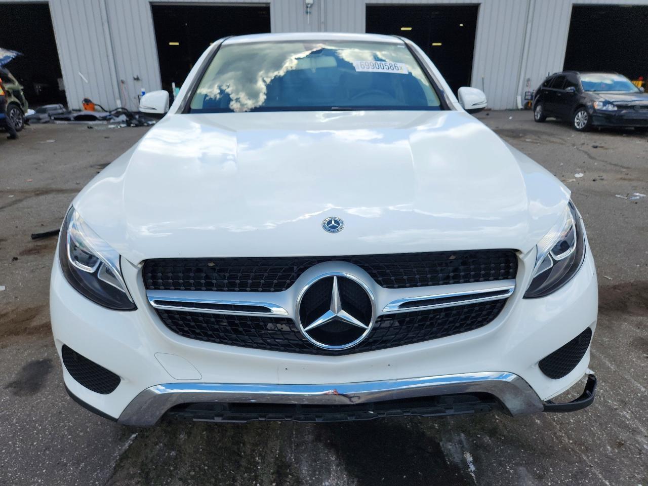 2018 MERCEDES-BENZ GLC COUPE 300 4MATIC — Фото 5 из 13