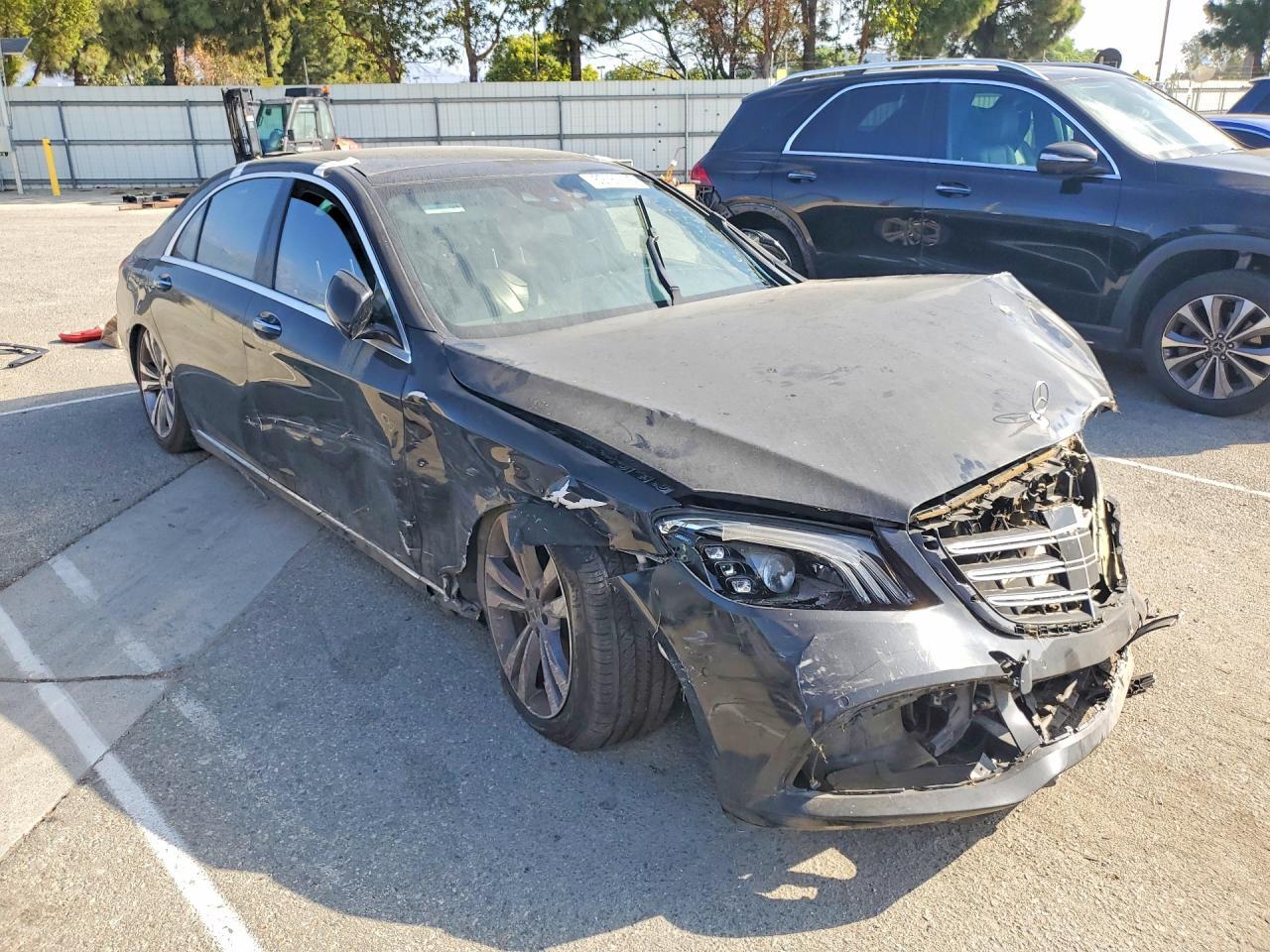 2018 MERCEDES-BENZ S 560 — Фото 4 из 12