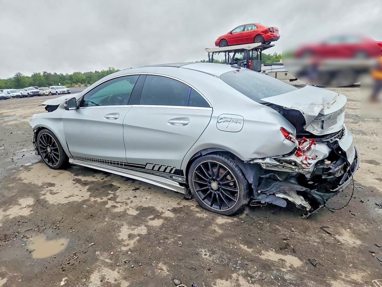 2015 MERCEDES-BENZ CLA-CLASS CLA250 — Фото 2 из 12