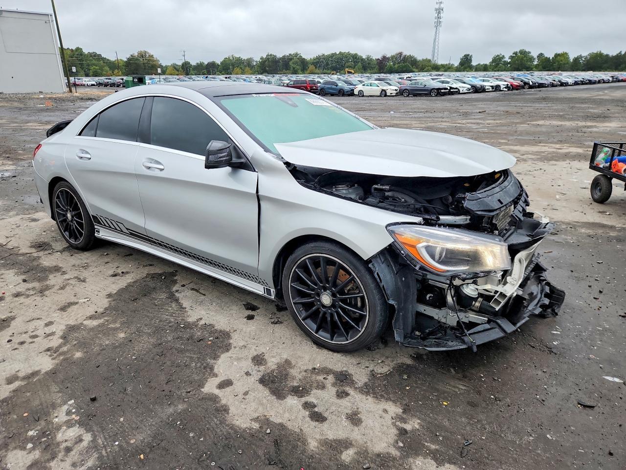 2015 MERCEDES-BENZ CLA-CLASS CLA250 — Фото 4 из 12