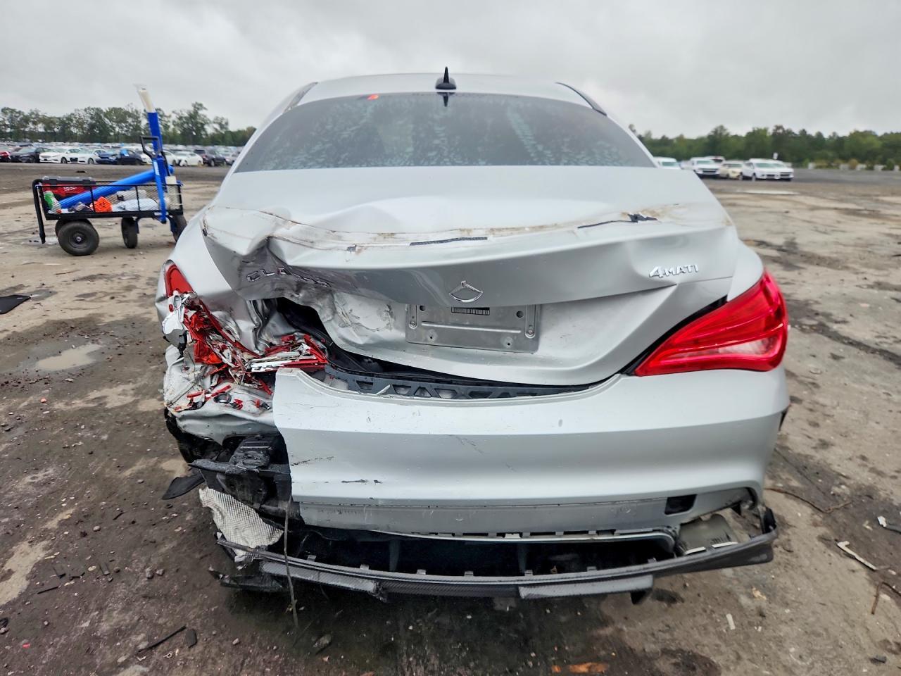 2015 MERCEDES-BENZ CLA-CLASS CLA250 — Фото 6 из 12