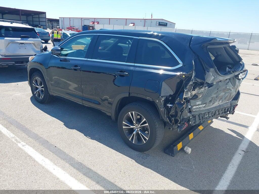 5TDZARFH2JS032873 2018 TOYOTA HIGHLANDER photo no. 3