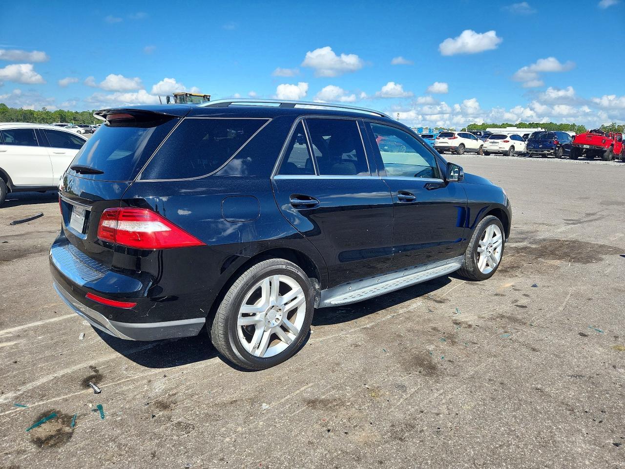 2015 MERCEDES-BENZ ML 350 — Фото 3 из 12
