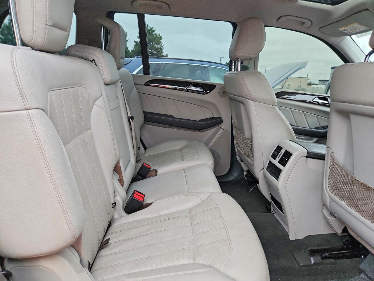 2016 MERCEDES-BENZ GL 450 4MATIC — Фото 11 из 13