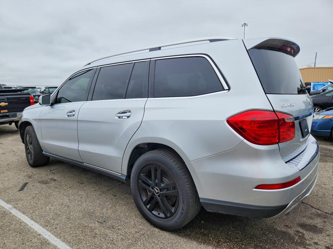 2016 MERCEDES-BENZ GL 450 4MATIC — Фото 2 из 13