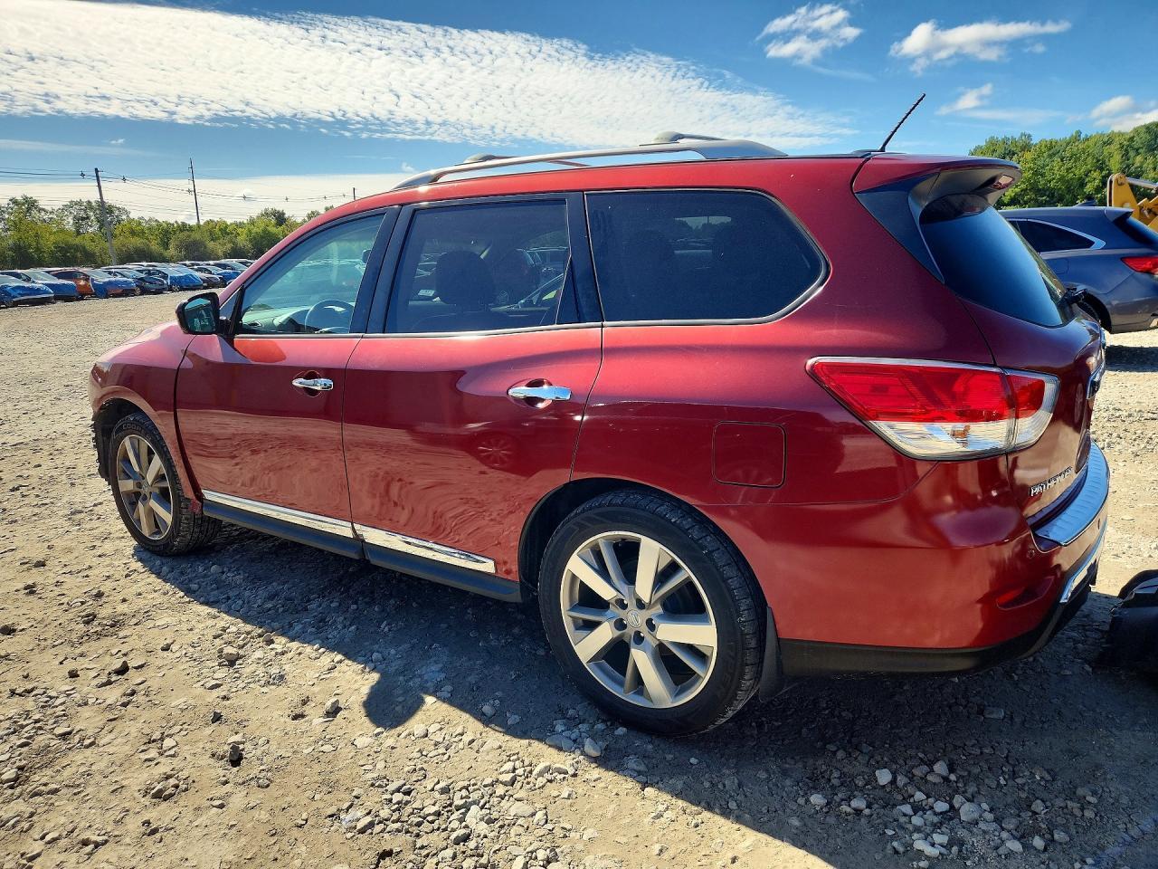 2016 NISSAN PATHFINDER PLATINUM — Фото 2 из 14