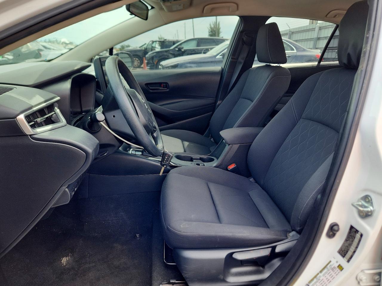 2024 TOYOTA COROLLA LE — Фото 7 из 12