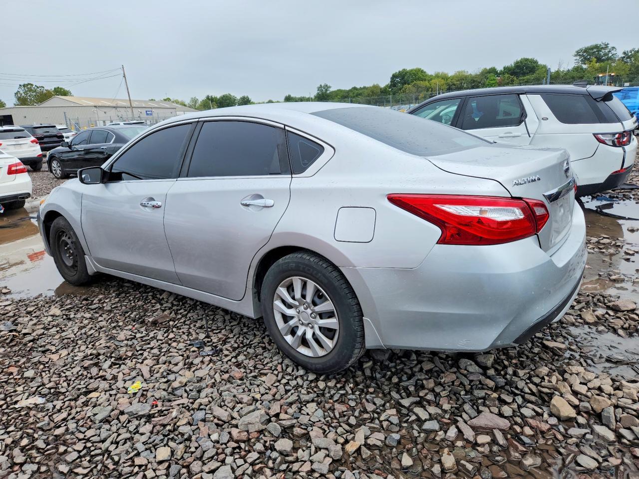 2016 NISSAN ALTIMA 2.5 S — Фото 2 из 12