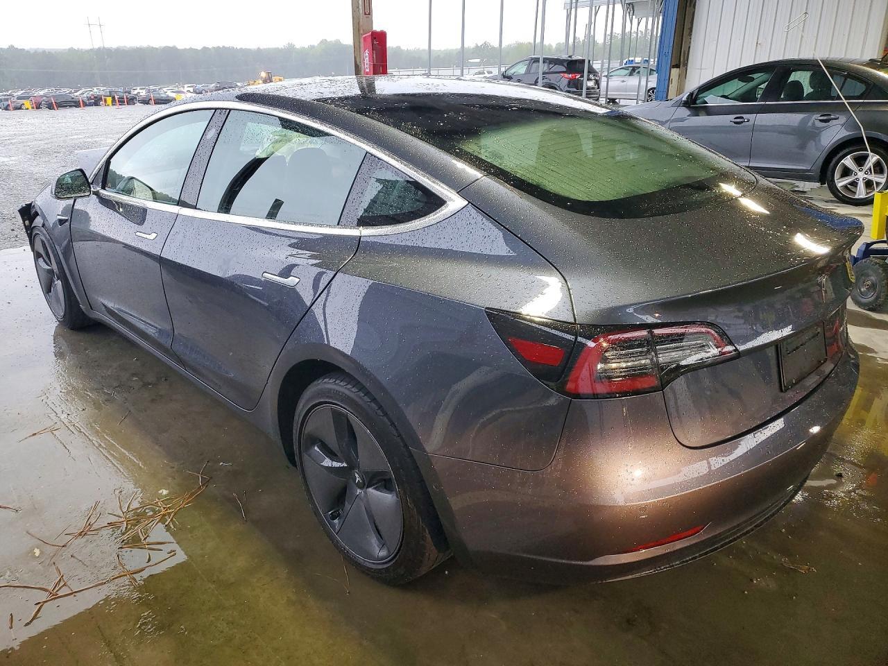 2020 TESLA MODEL 3 — Фото 2 из 12