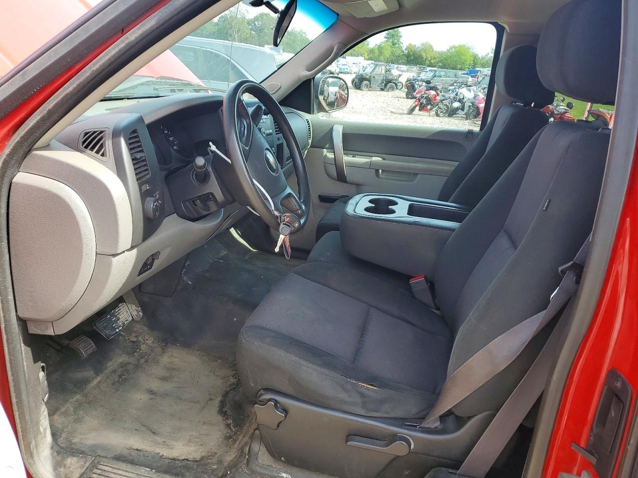 2012 CHEVROLET SILVERADO C1500 — Фото 7 из 12