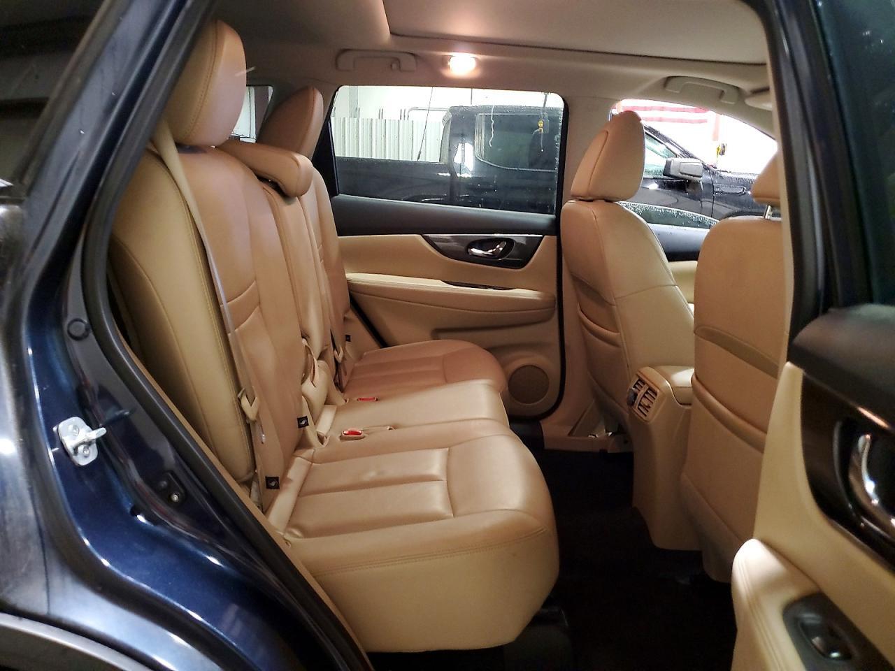 2016 NISSAN ROGUE SL — Фото 11 из 13