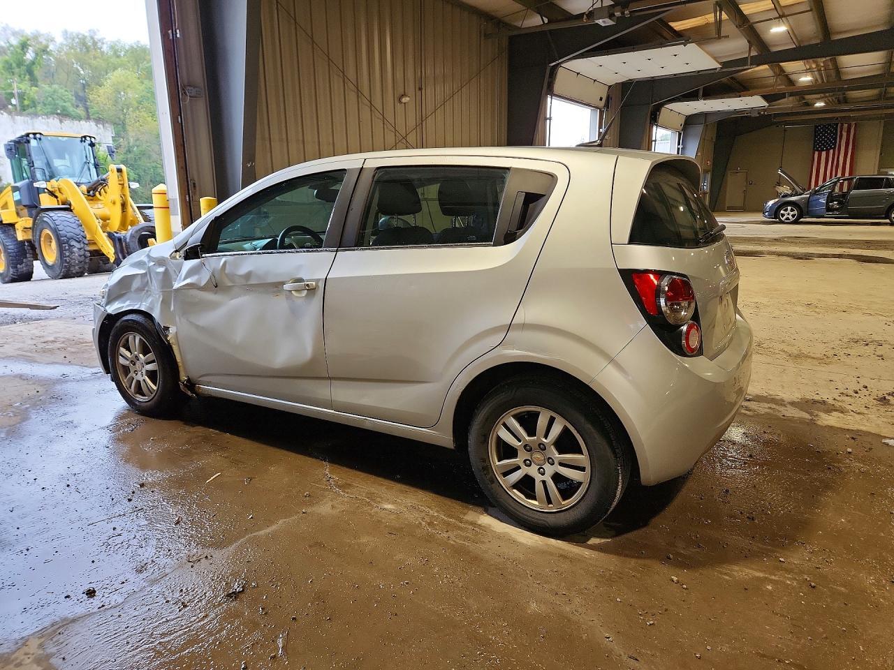 2012 CHEVROLET SONIC LT — Фото 2 из 12
