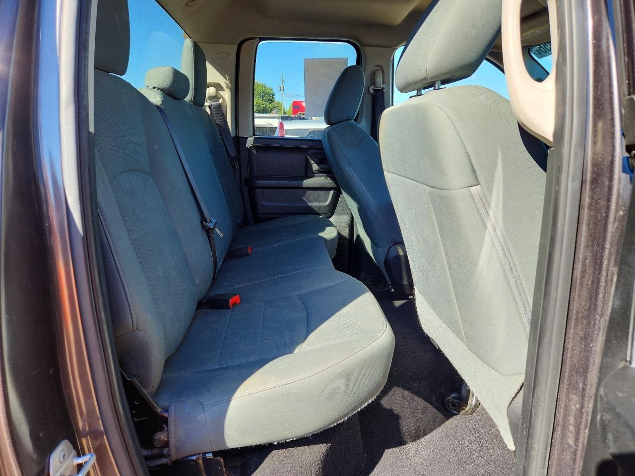 2015 RAM 1500 ST — Фото 10 из 12
