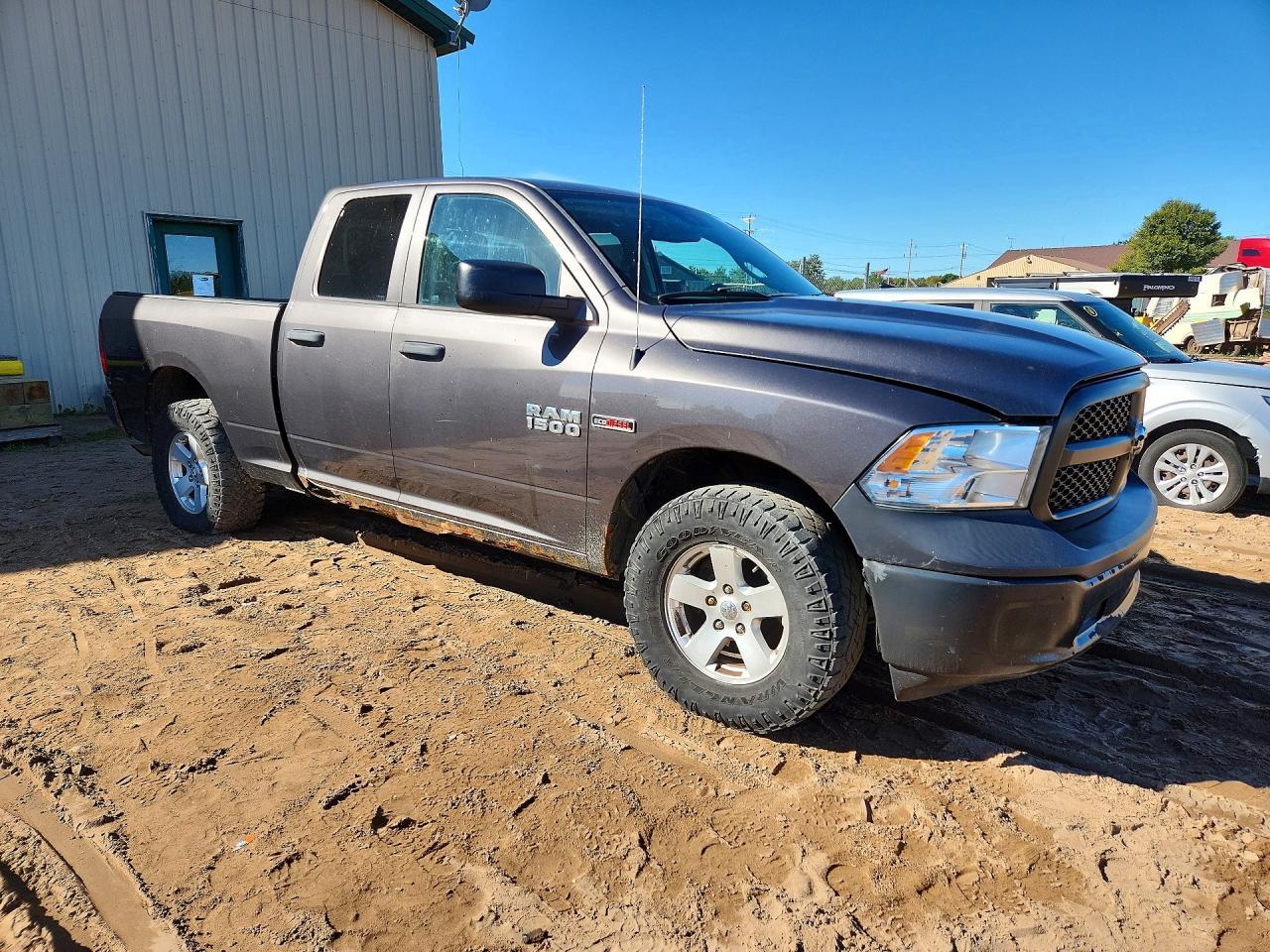 2015 RAM 1500 ST — Фото 4 из 12