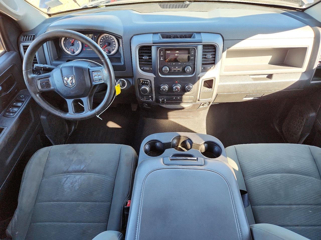 2015 RAM 1500 ST — Фото 8 из 12