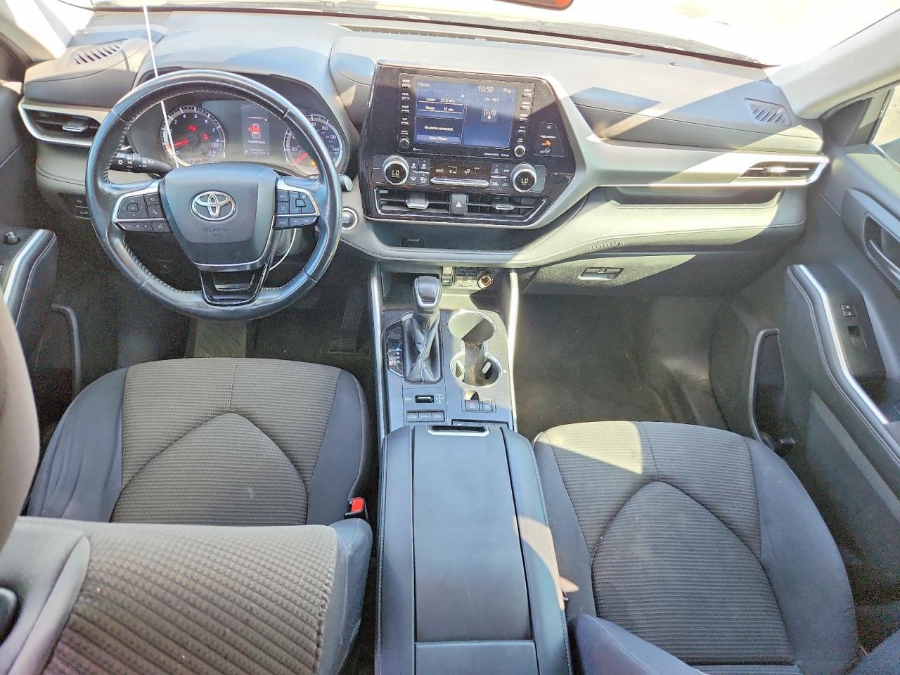 2020 TOYOTA HIGHLANDER LE — Фото 8 из 13