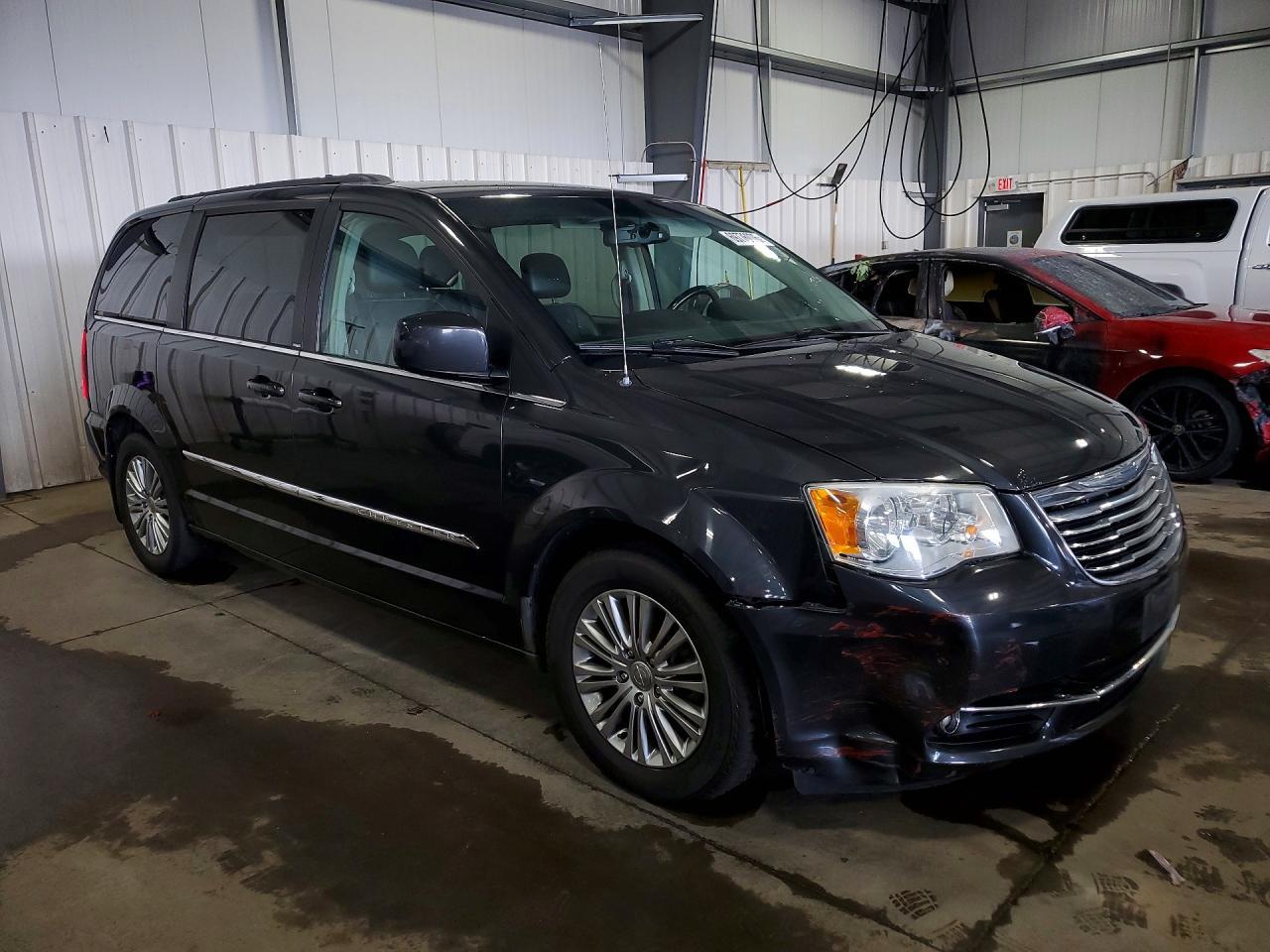 2012 CHRYSLER TOWN & COUNTRY TOURING — Фото 4 из 13