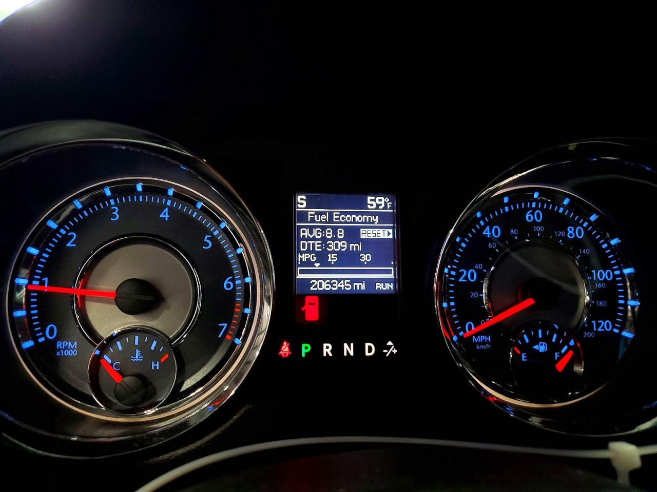 2012 CHRYSLER TOWN & COUNTRY TOURING — Фото 9 из 13